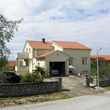 Apartments Njivice Bajcic מראה חיצוני תמונה
