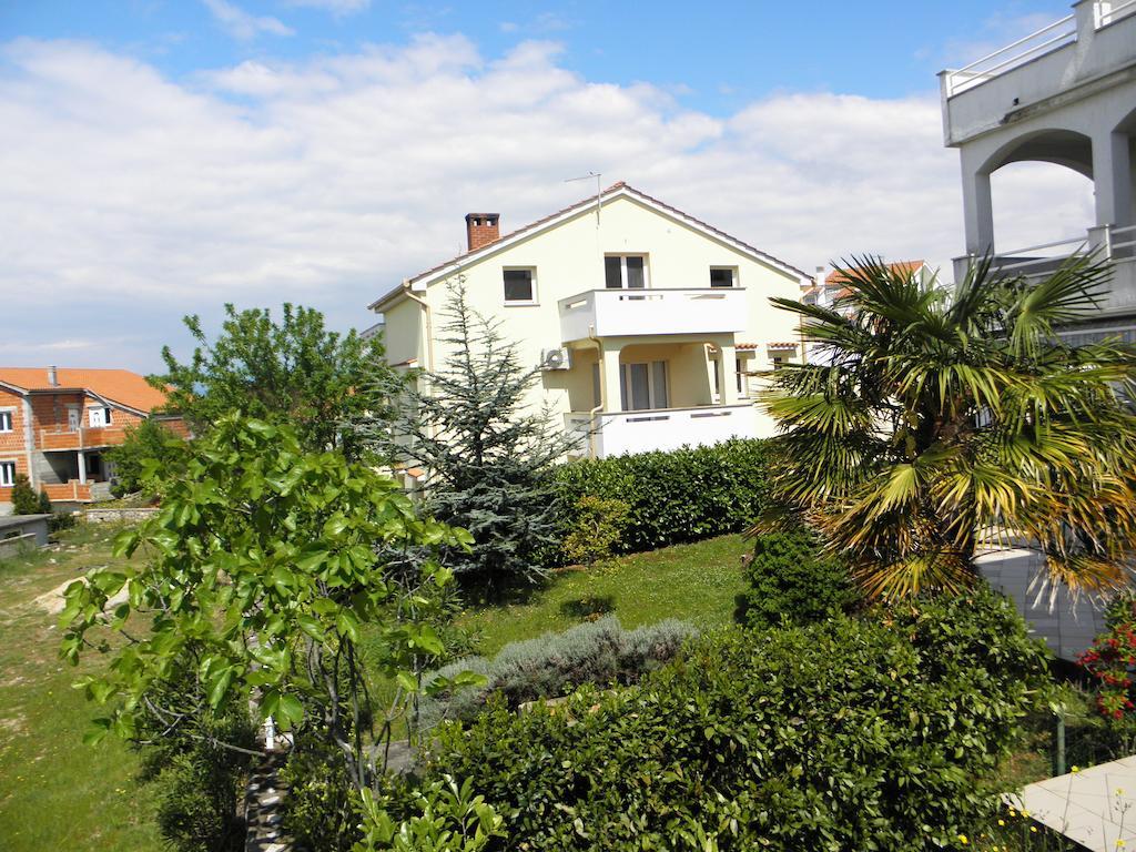 Apartments Njivice Bajcic מראה חיצוני תמונה