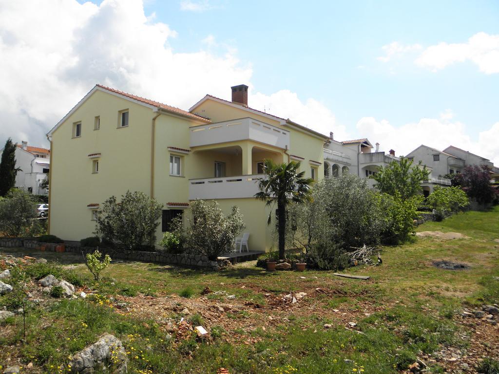 Apartments Njivice Bajcic מראה חיצוני תמונה