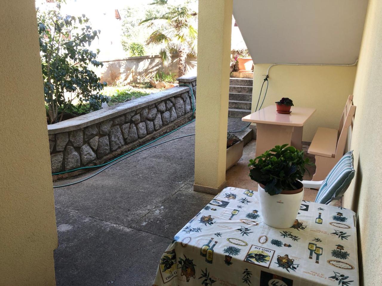 Apartments Njivice Bajcic מראה חיצוני תמונה